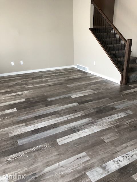 Building Photo - 3 br, 2.5 bath  - 2439 Water Park Loop SE