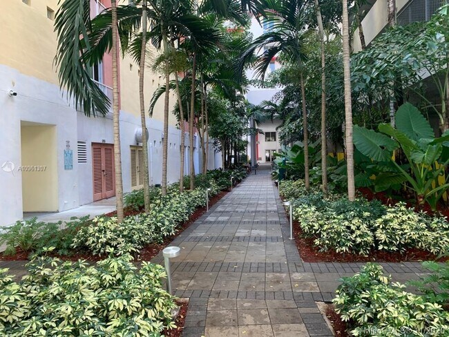 Foto del edificio - 104 SW 9th St