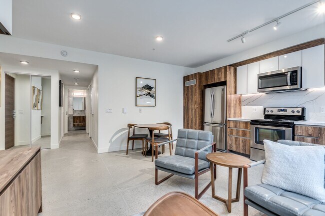 Photo du bâtiment - 1170 Barclay St