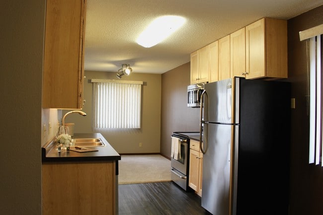 Building Photo - Otis Apartments