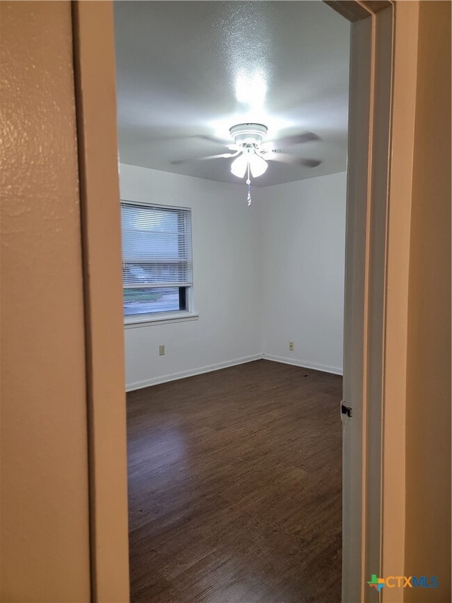 Foto del edificio - 604 S 11th St