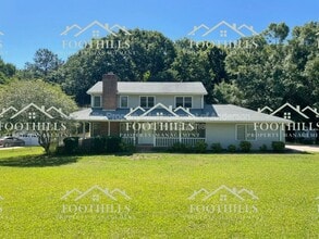Building Photo - 214 Keithwood Dr