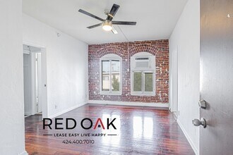 Building Photo - 1405 S Berendo St