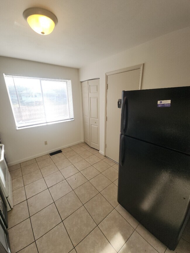 Foto del edificio - 2 Bedroom 1 Bath