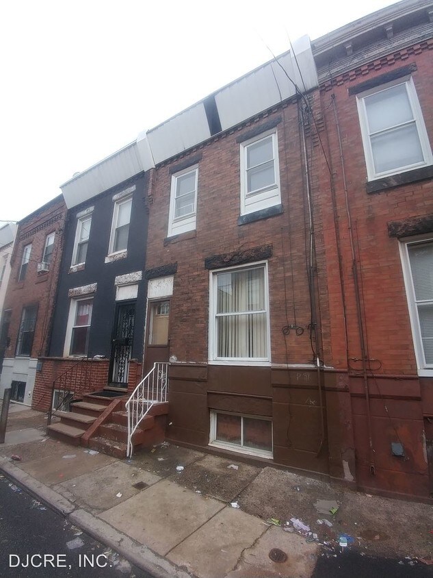 Primary Photo - 3 br, 1 bath House - 2424 S Franklin Street