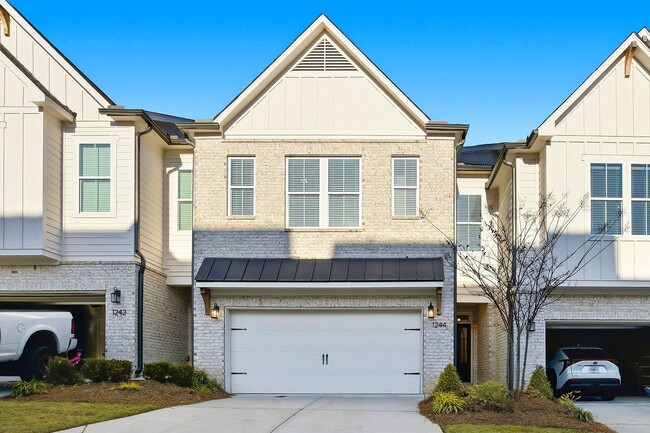 Walkable Lifetsyle in Westshore! - Walkable Lifetsyle in Westshore! Townhome