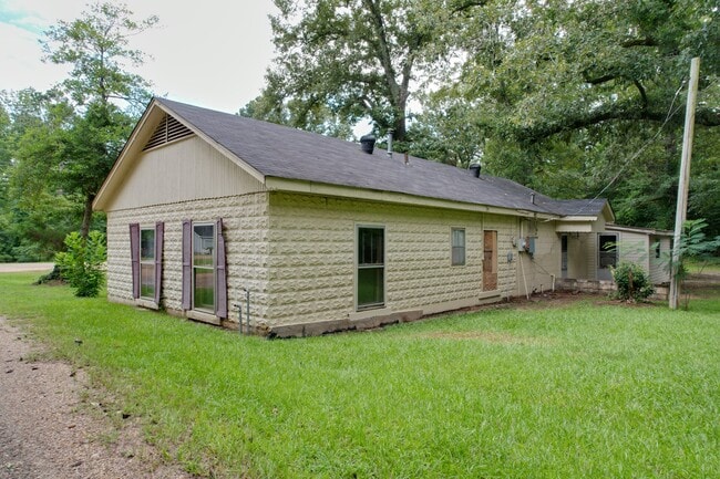 Building Photo - 194 Ouachita 54