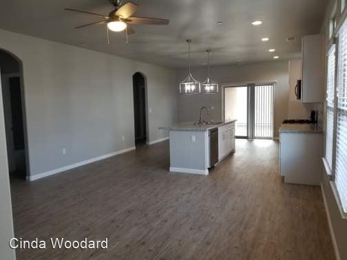 Building Photo - 3 br, 2 bath House - 1867 W Roby Ave