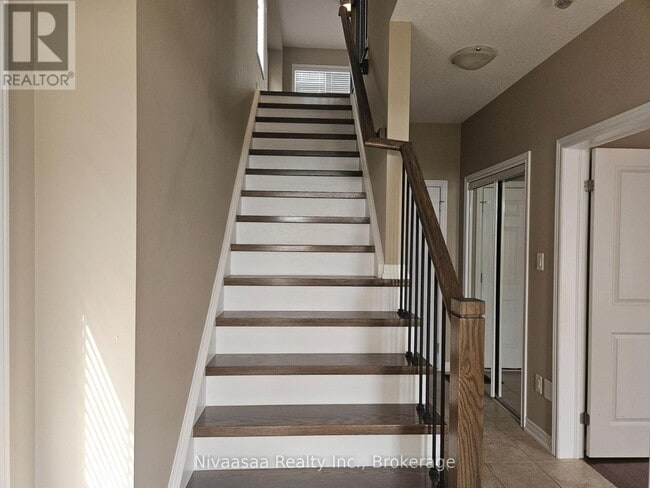 Building Photo - 3026 Postridge Dr