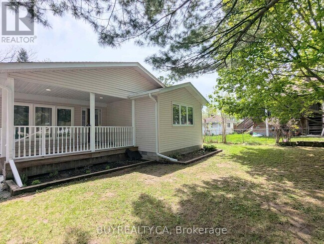 Building Photo - 865 Blackwoods Ave