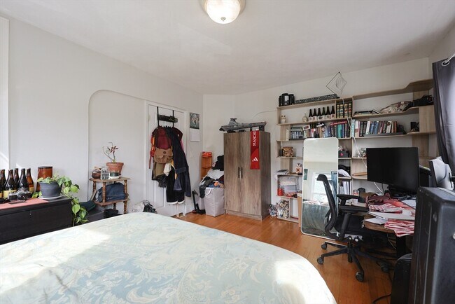Foto del edificio - 155-157-157 Murdock St