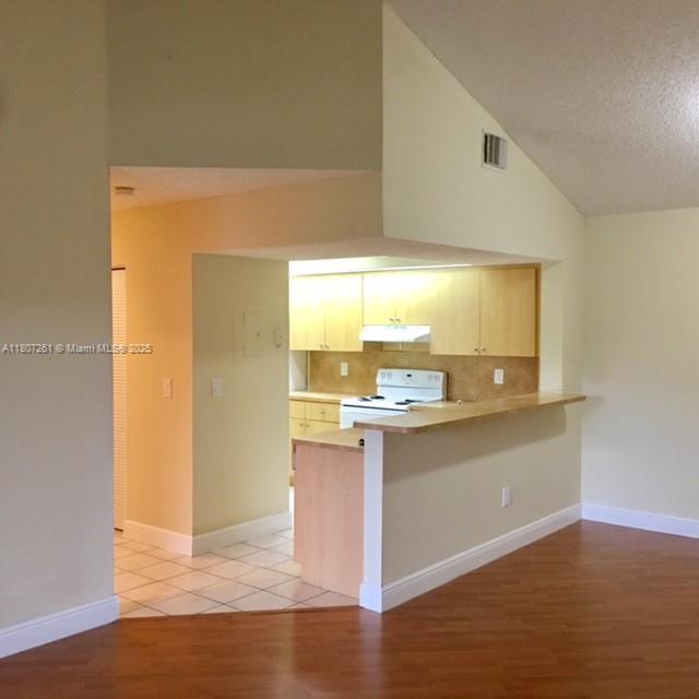Foto del edificio - 18830 NW 57th Ave
