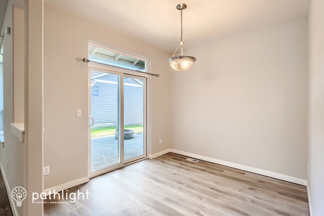 Foto del edificio - 18512 97th Ave Ct E