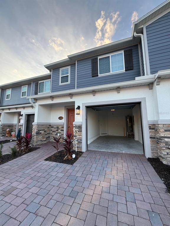 Foto del edificio - 14910 Harvest St