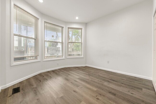 Foto del edificio - 58 Wegman Pkwy
