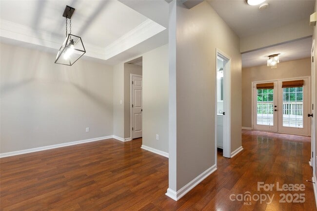 Building Photo - 155 Walmsley Pl