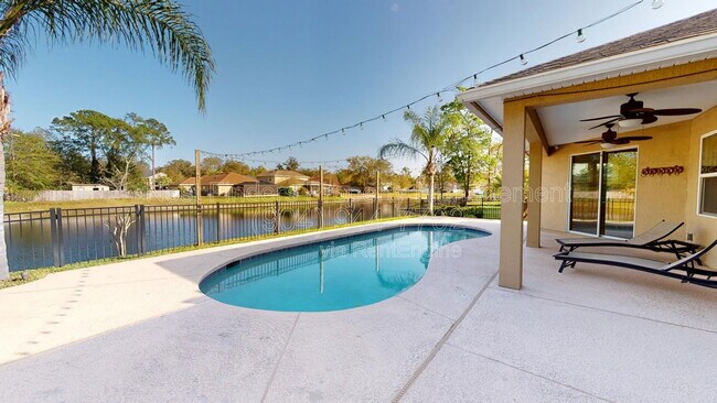 Foto del edificio - 12353 Acosta Oaks Dr