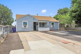 Building Photo - 4842 Steele St