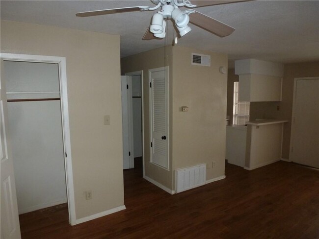 Foto del edificio - 927 E 46th St