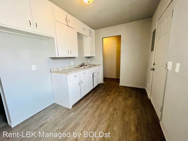 Building Photo - 3 br, 1 bath House - 306 Main Street