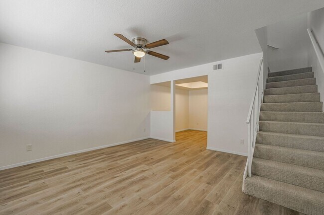 Foto del edificio - Charming 2BR Townhome in Mesa