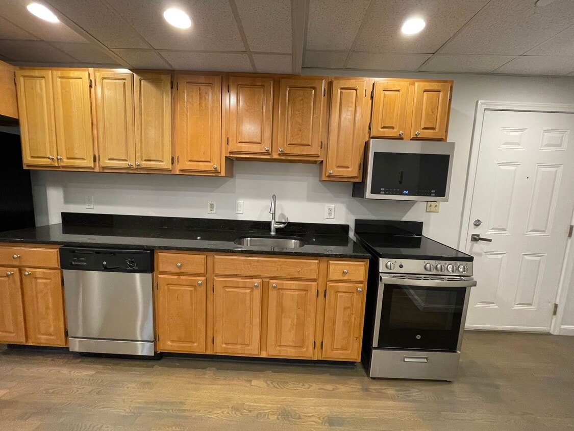 Avl NOW - Spacious garden level Fenway 2BR - Avl NOW - Spacious garden level Fenway 2BR