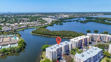 Building Photo - 6425 Shoreline Dr