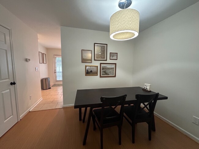 Building Photo - 169 Marquis Ct