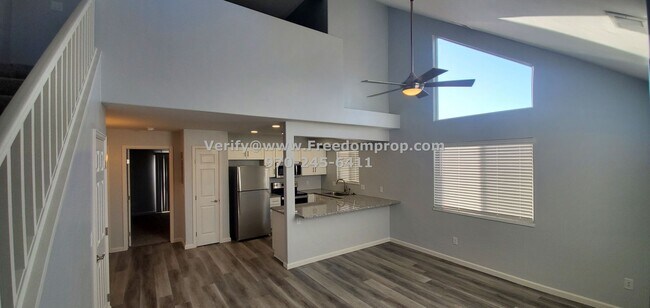 Foto del edificio - Newer 3 Bedroom 2 Bath Townhouse in Fruita