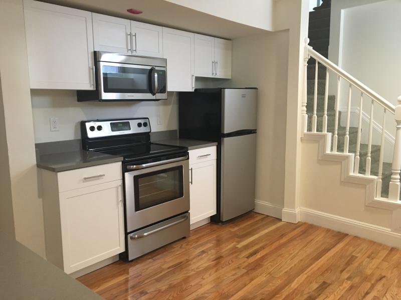 Foto principal - 22 Brainerd Rd
