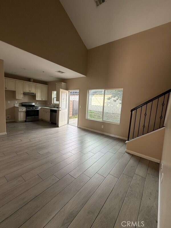 Foto del edificio - 7986 Mango Ave