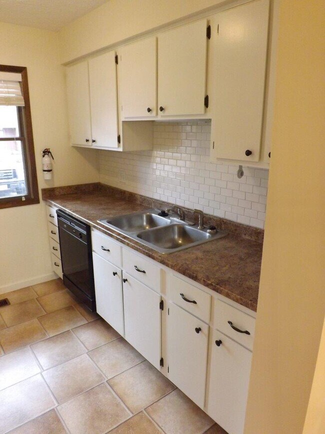 5661 Great Woods Blvd Unit 5661, Columbus, OH 43231 Condo for Rent in