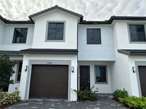 Building Photo - 1280 N Flagler Ave