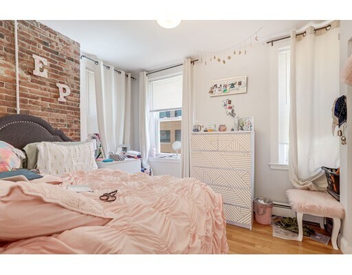 Building Photo - 149 Endicott St