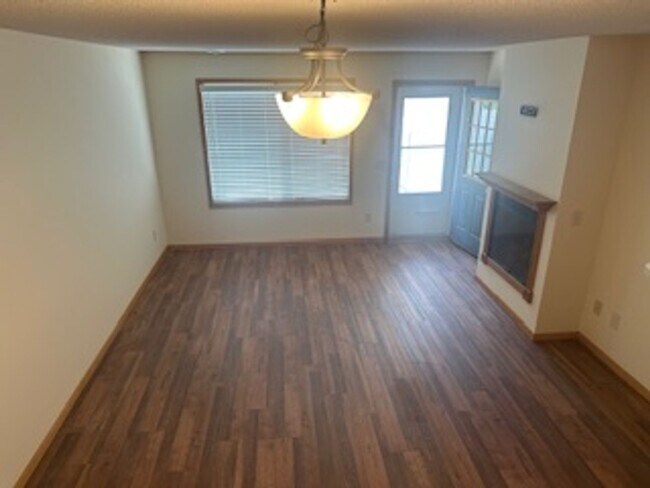 Building Photo - New carpet/flooring and freshly painted th...