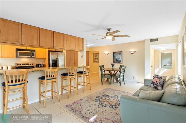 Foto del edificio - 1627 NE 7th St