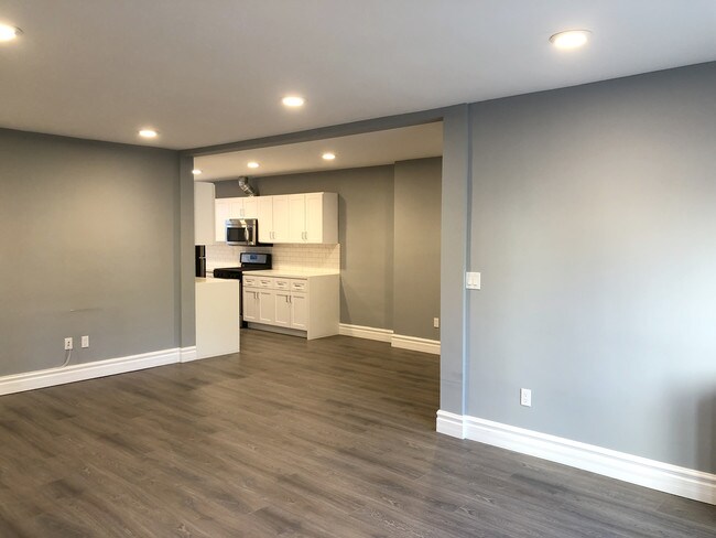 Foto del edificio - 402 S Robertson Blvd