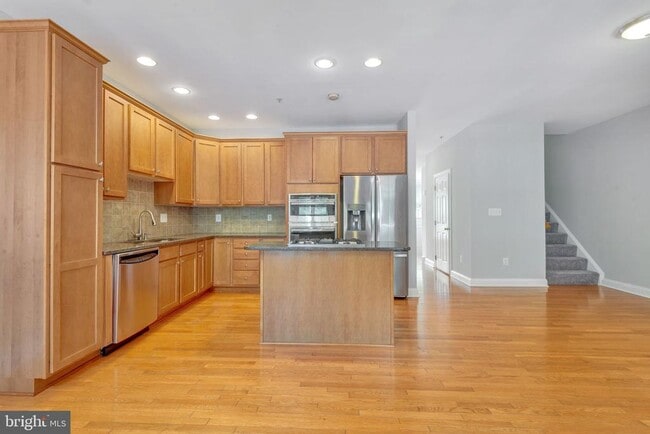 Building Photo - 4238 Chariot Way