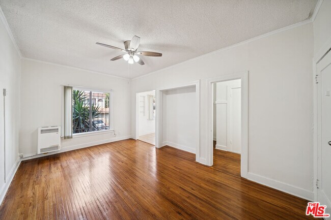 Foto del edificio - 1267 Vin Scully Ave