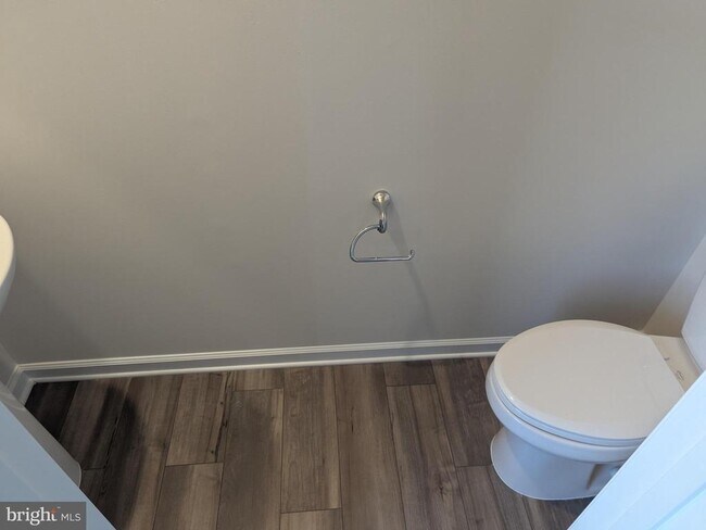 Foto del edificio - 11 Short Br Dr