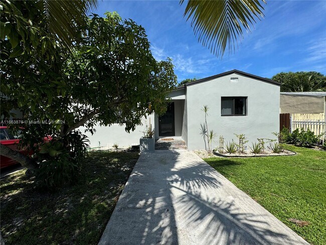 Foto del edificio - 45 NW 117th St