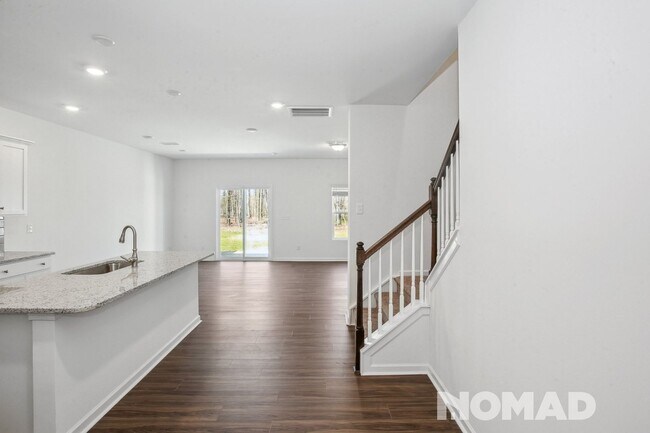 Building Photo - Charming New 3BR Townhome in Monroe