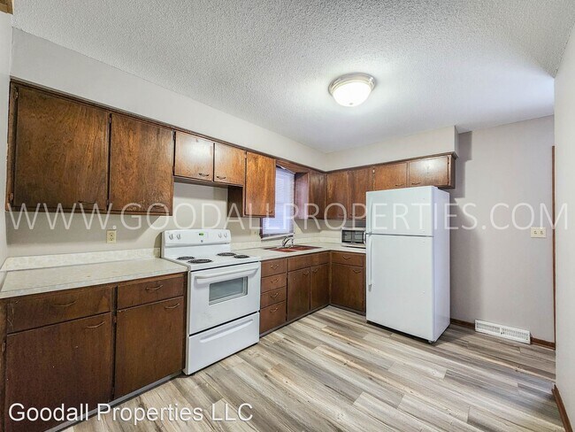 Building Photo - 2 br, 1 bath House - 1708 NW 2nd St
