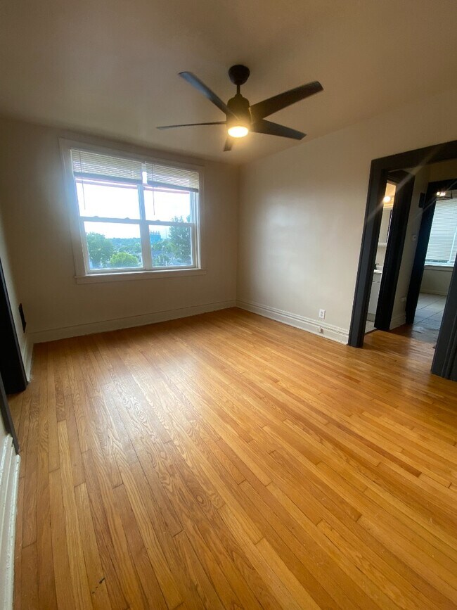 Foto del edificio - 4305 Potomac St