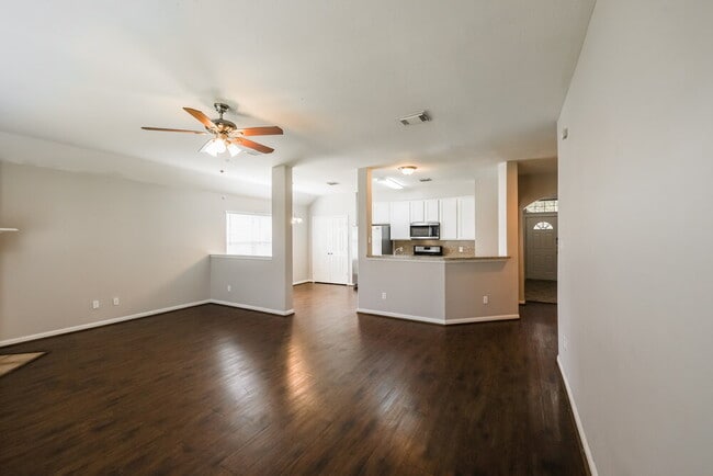 Building Photo - 5139 Chase Park Cir