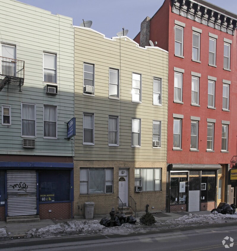 Foto principal - 163 Greenpoint Ave