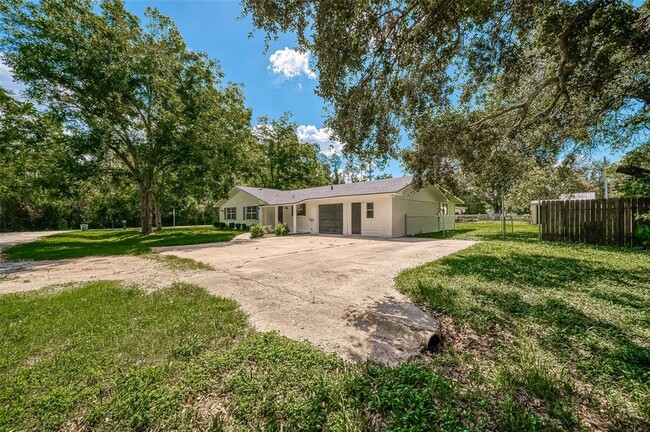 Building Photo - 2624 County Rd 148