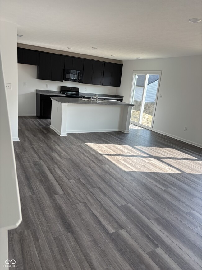 Foto del edificio - 2825 Moonstone St