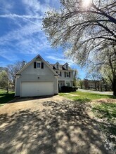 Building Photo - 8817 Elkins Park Dr