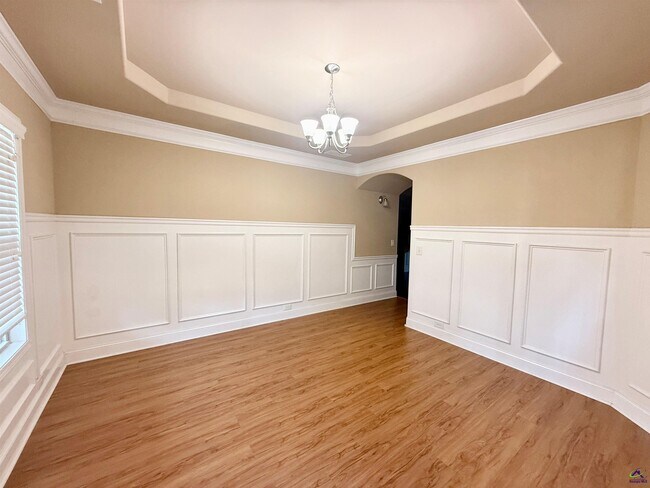 Building Photo - 108 W Haven Dr